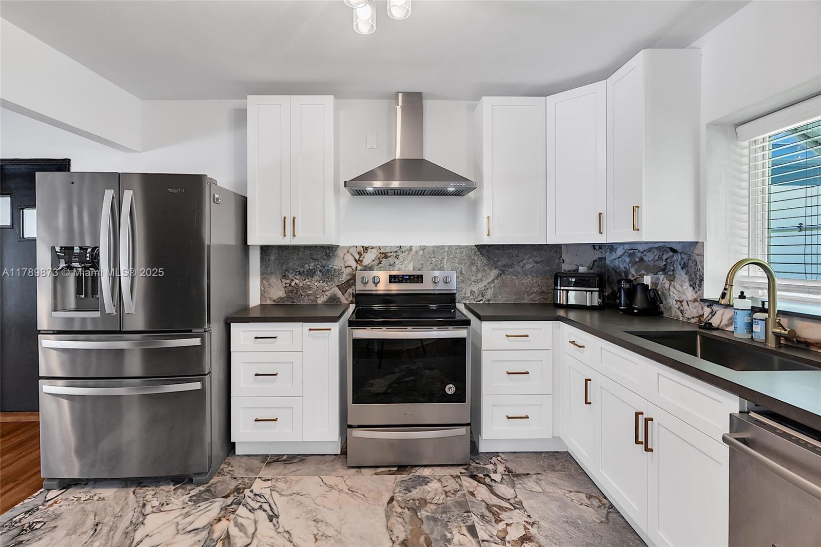 GRIFFING BISCAYNE PARK ES - Residential Lease