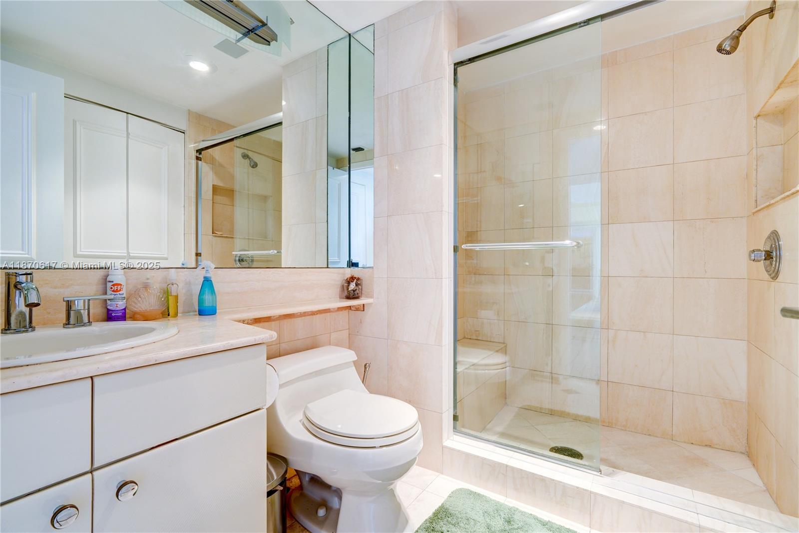 2000 ISL BLVD WILLIAMS IS - Residential