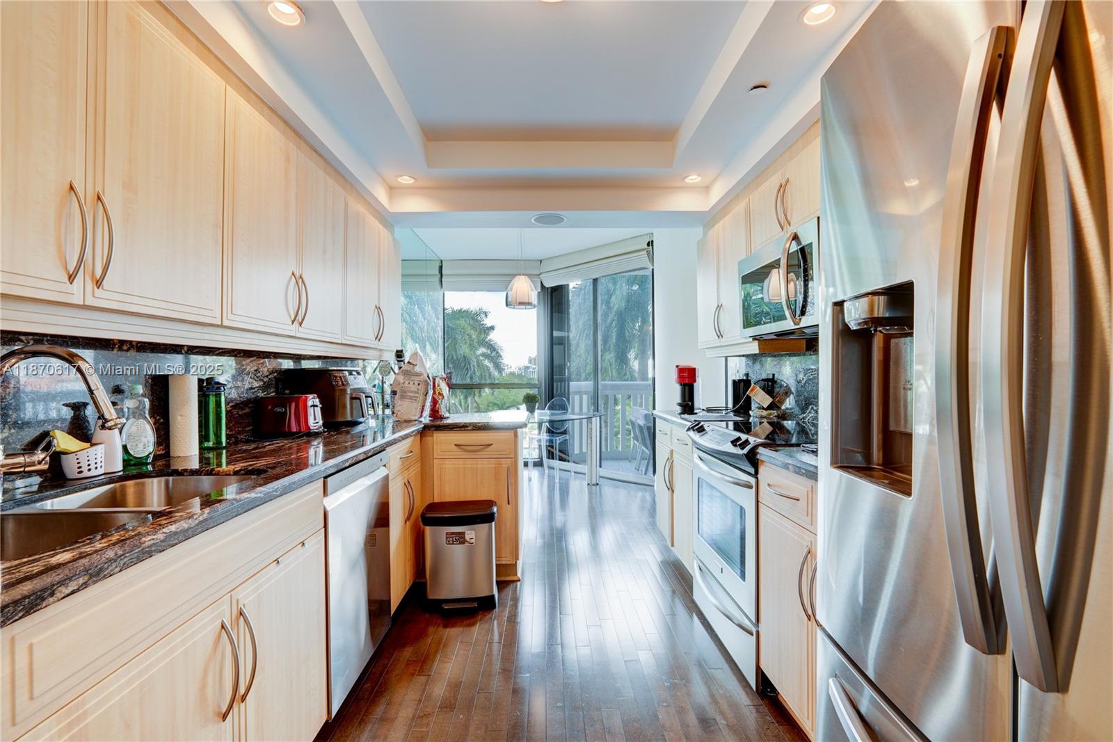 2000 ISL BLVD WILLIAMS IS - Residential