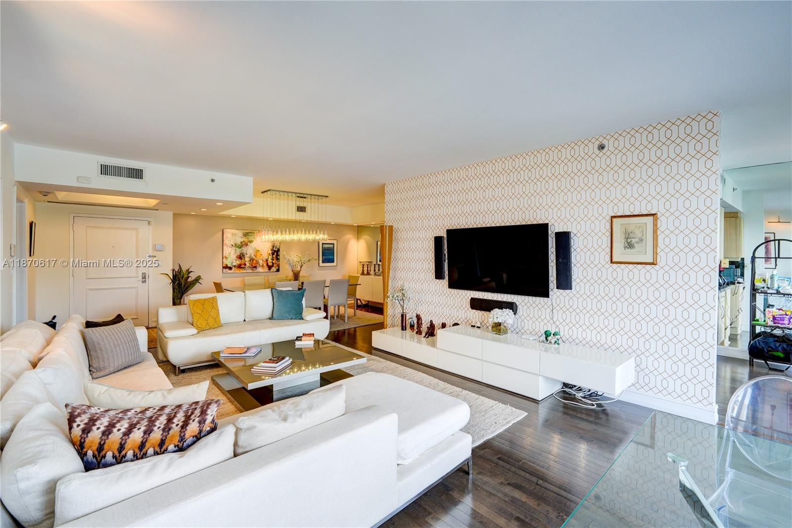 2000 ISL BLVD WILLIAMS IS - Residential