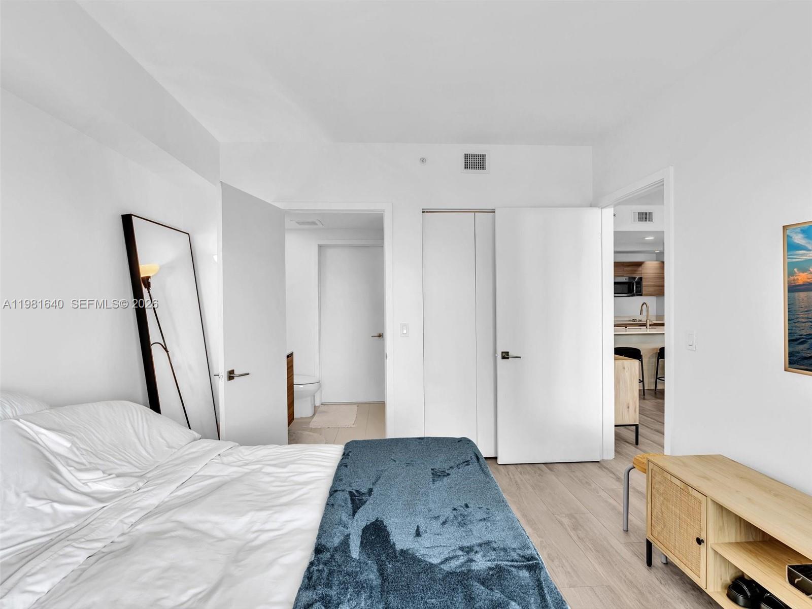 3401 MIDTOWN CONDO - Residential