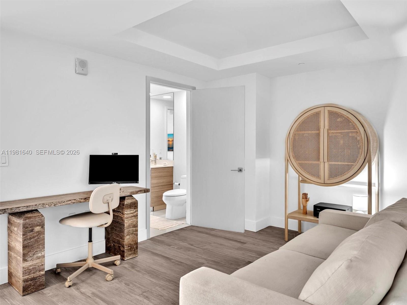 3401 MIDTOWN CONDO - Residential