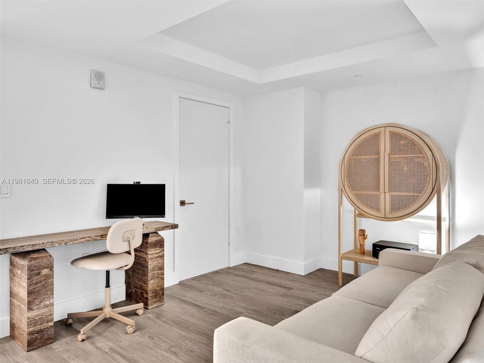 3401 MIDTOWN CONDO - Residential