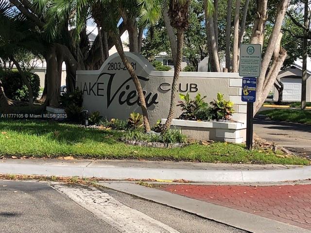 2850 N Oakland Forest Dr 103, Oakland Park, Miami-Dade County, Florida - 1 Bedrooms  
1 Bathrooms - 