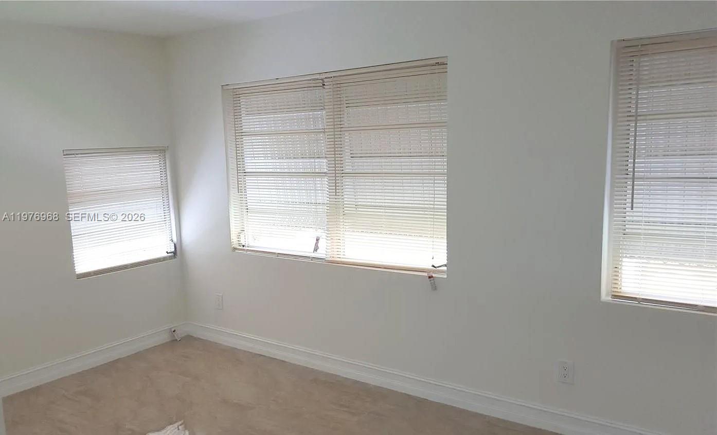 HOLLYWOOD PARK - Residential Income