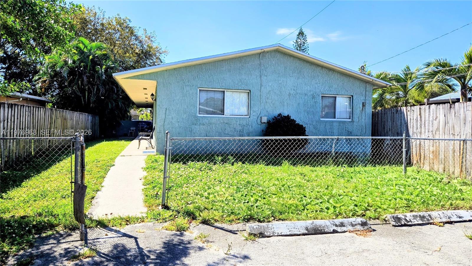 HOLLYWOOD PARK - Residential Income