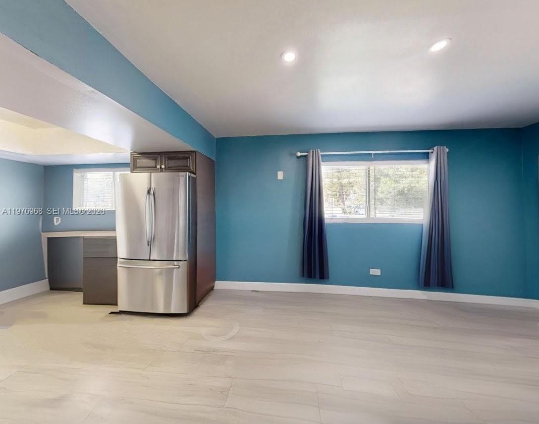 HOLLYWOOD PARK - Residential Income