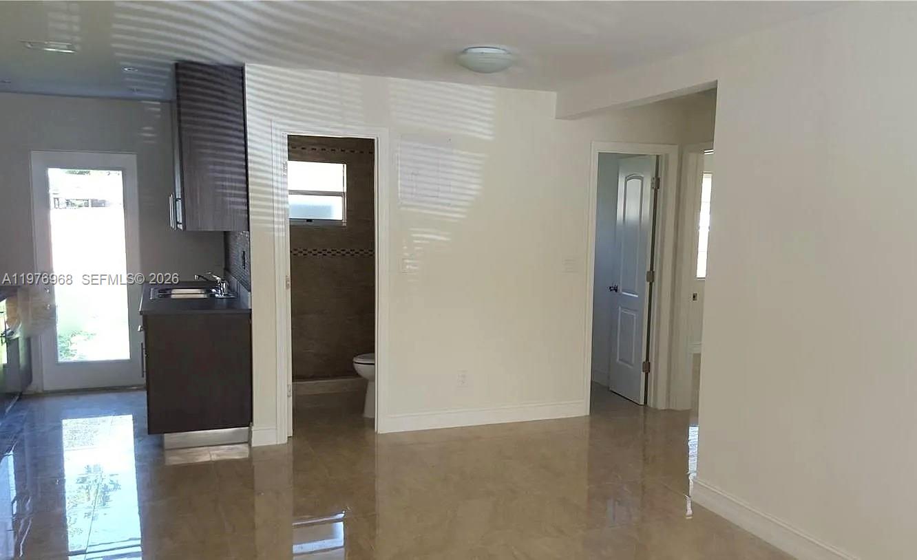 HOLLYWOOD PARK - Residential Income