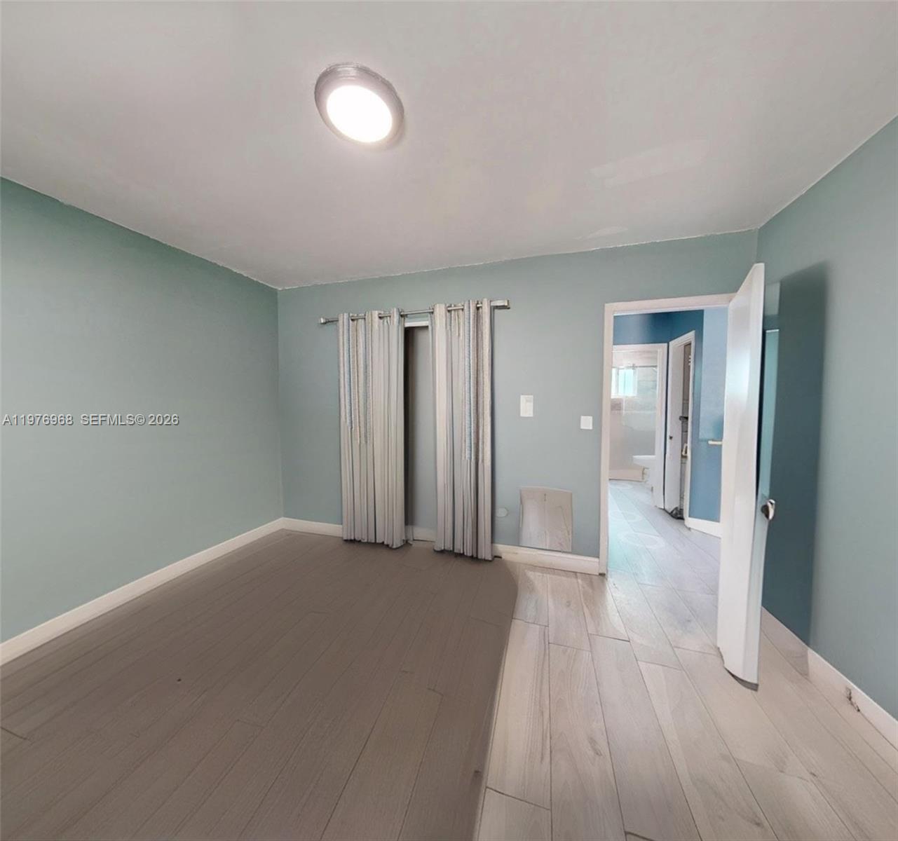 HOLLYWOOD PARK - Residential Income