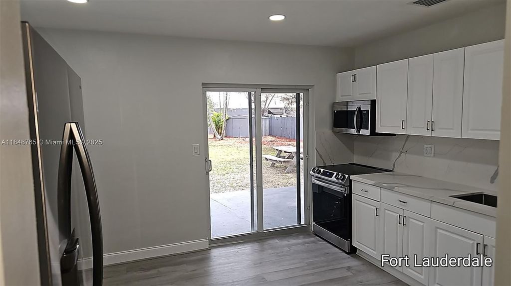 Photo of 442 SW 22nd Ave, Fort Lauderdale, FL 33312 (MLS # A11848765)