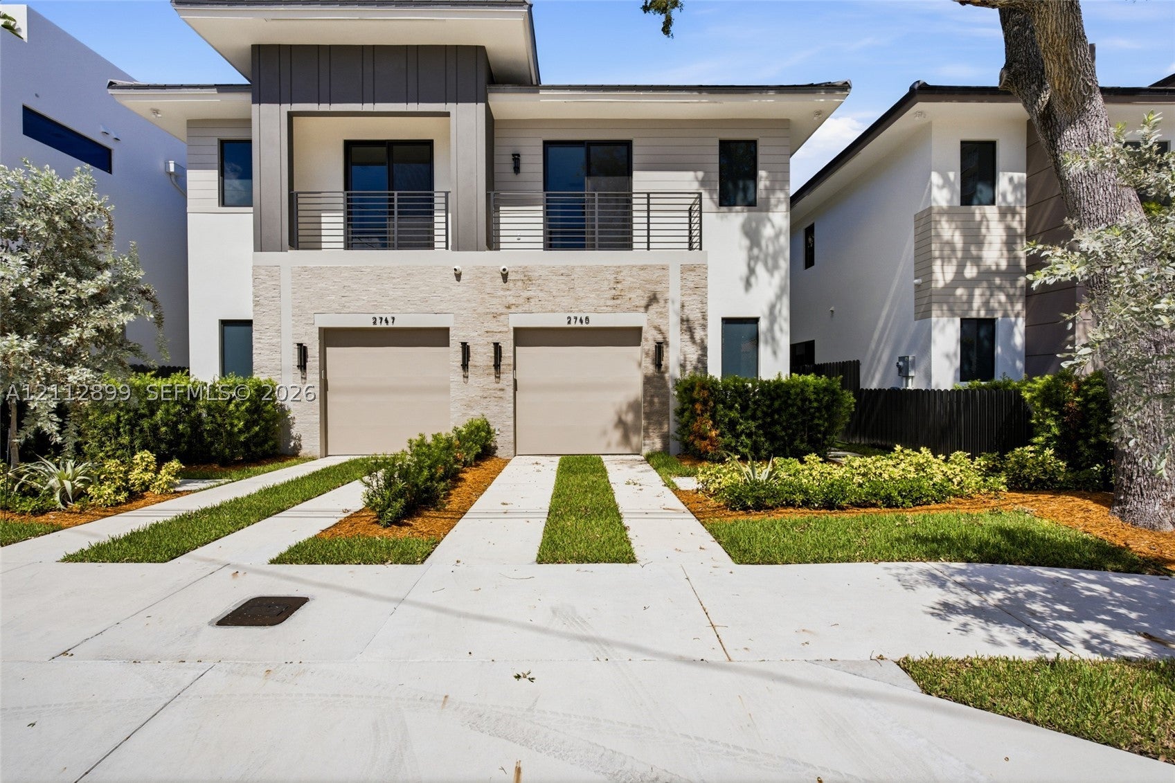 2747 SW 23rd Ter