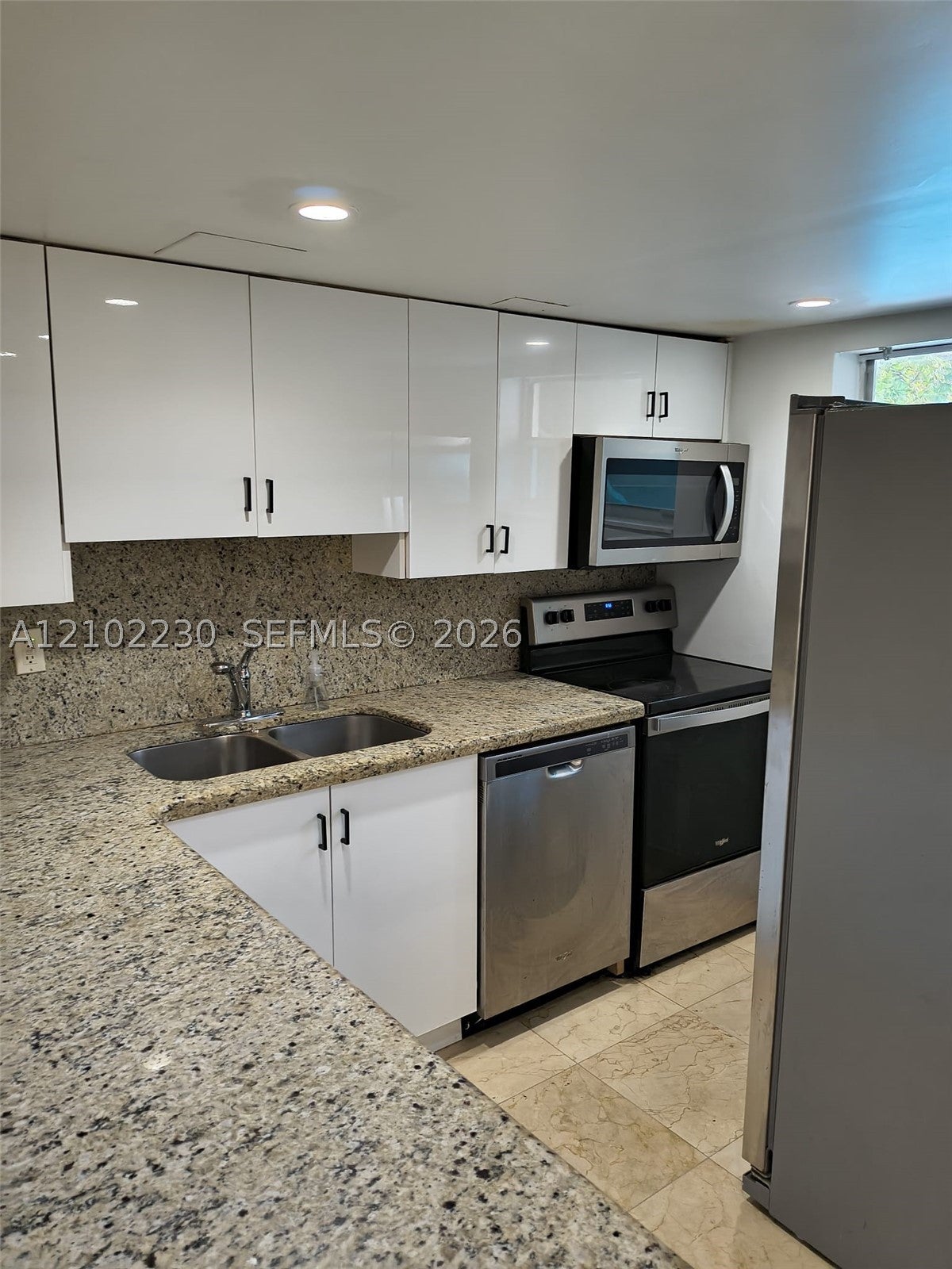 1777 Michigan Ave 102