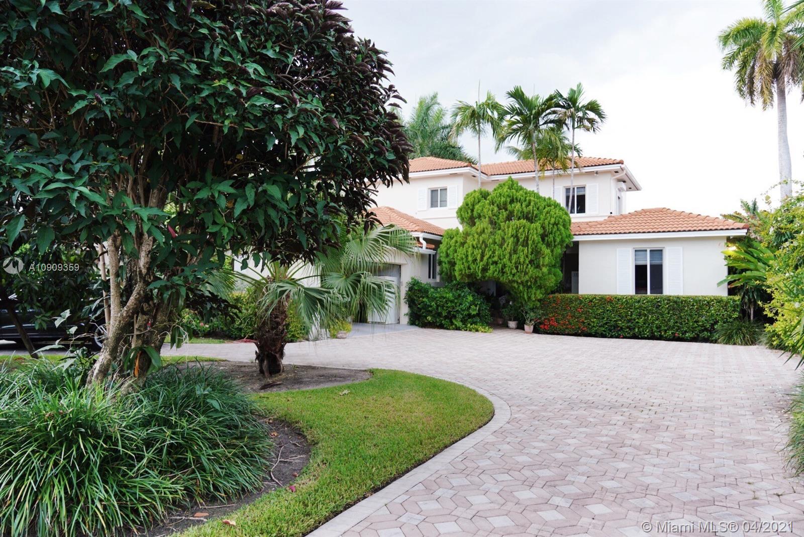 SUNSET ISLANDS-ISLAND NO - Residential