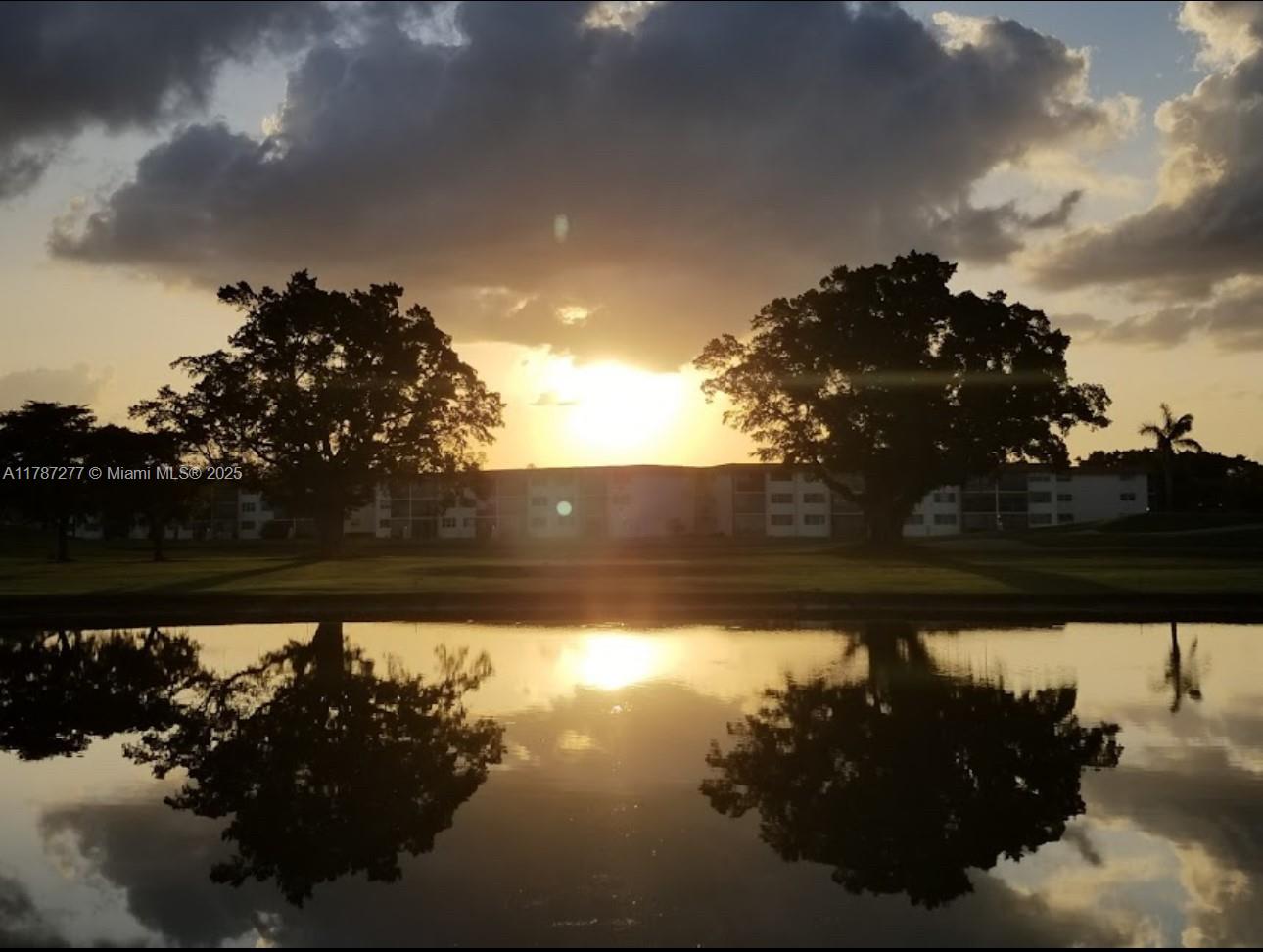 Hollybrook golf and Tennis - Residential