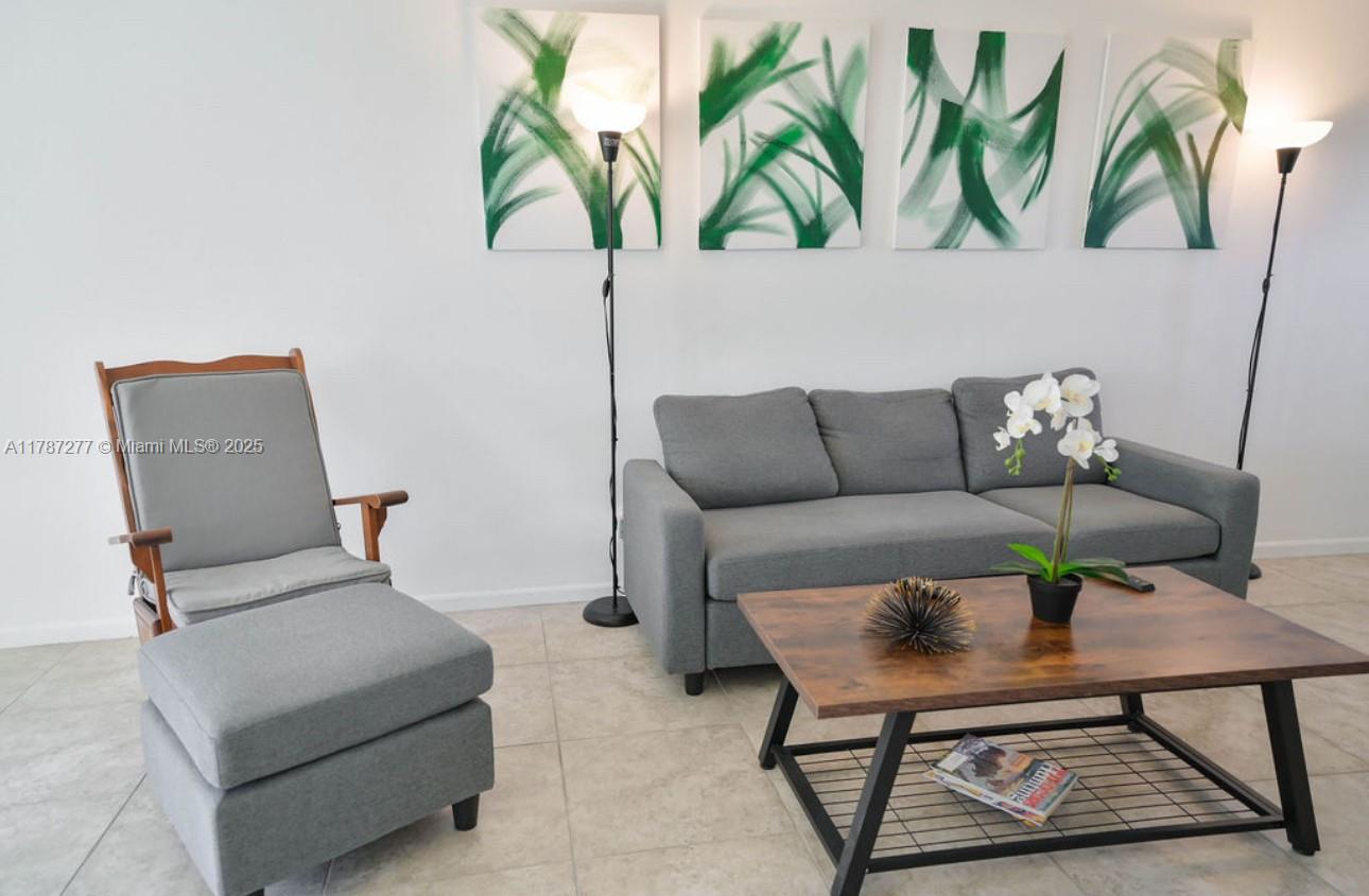 Hollybrook golf and Tennis - Residential