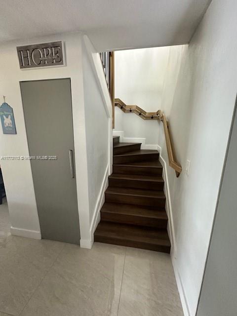 WESTVIEW CONDOMINIUM NO O - Residential