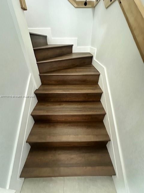 WESTVIEW CONDOMINIUM NO O - Residential