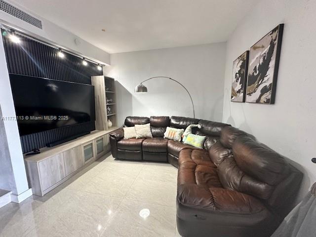 WESTVIEW CONDOMINIUM NO O - Residential