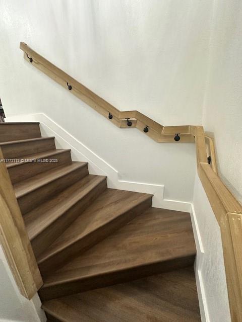 WESTVIEW CONDOMINIUM NO O - Residential