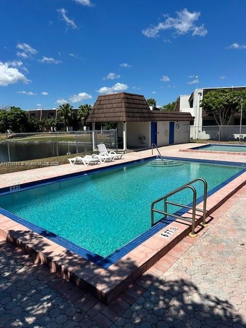 WESTVIEW CONDOMINIUM NO O - Residential