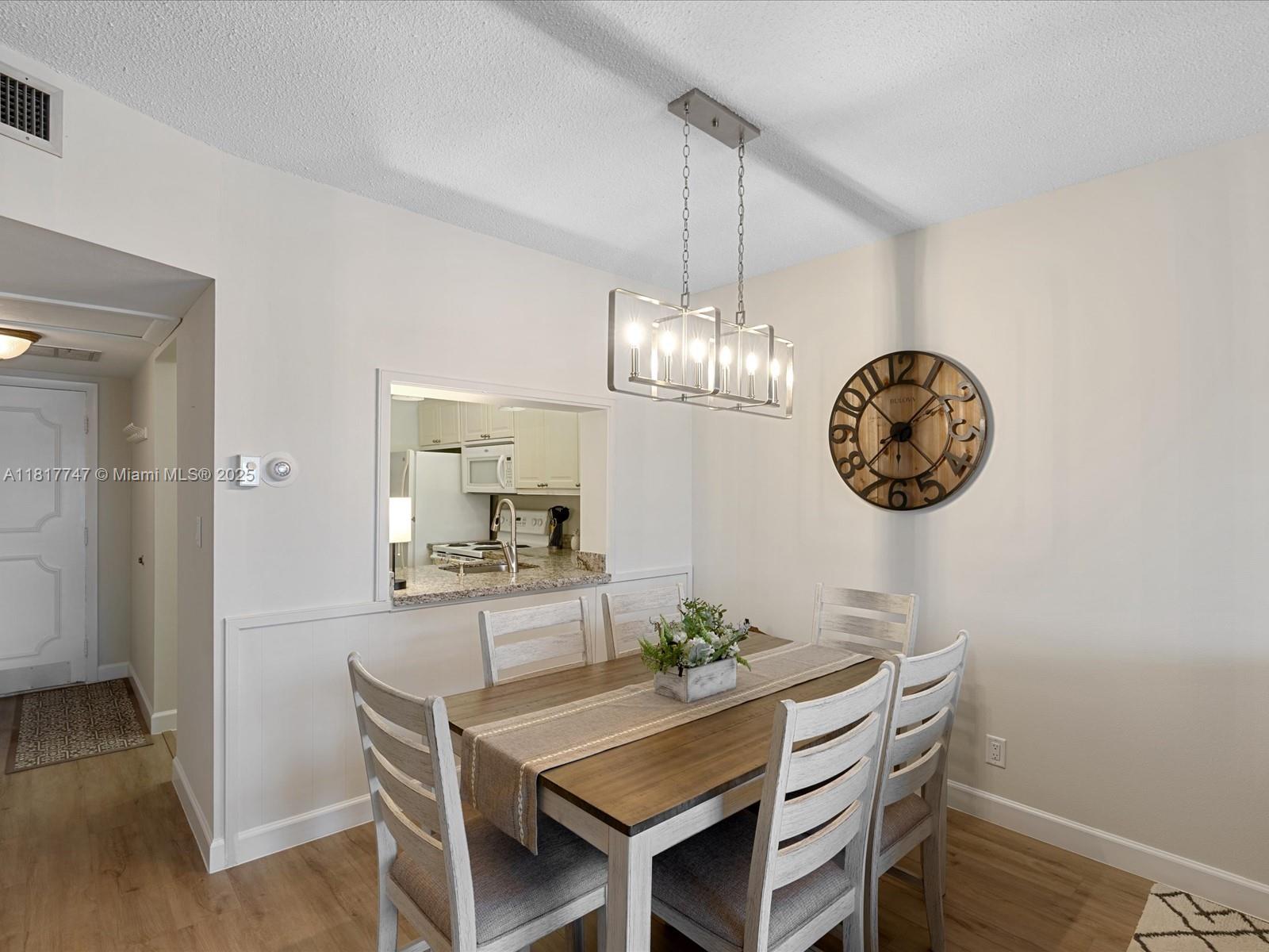 LEISURE GARDENS CONDO - Residential Lease