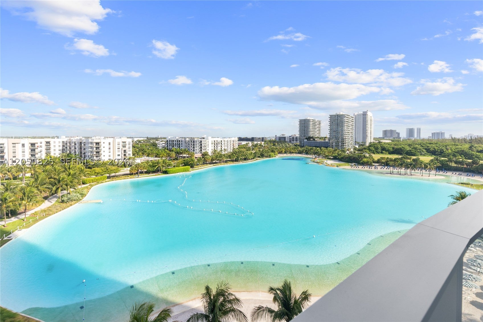 2411 Laguna Cr 606