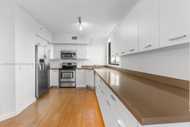 1330 West Ave 2207