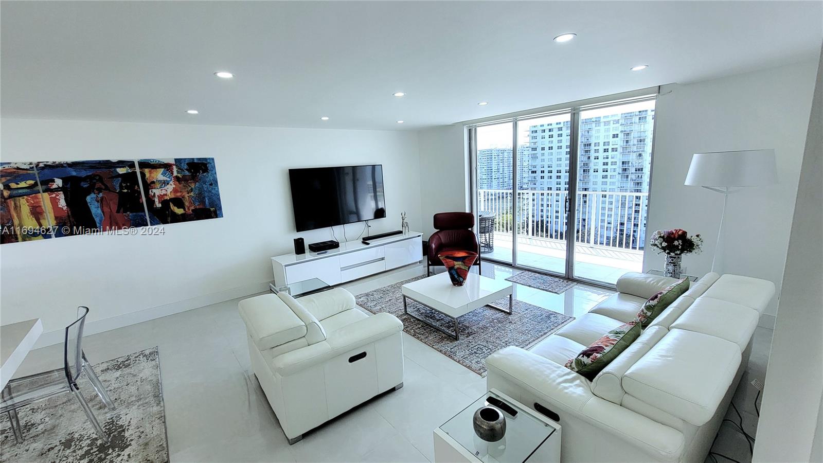 ADMIRALS PORT CONDO WEST - Residential