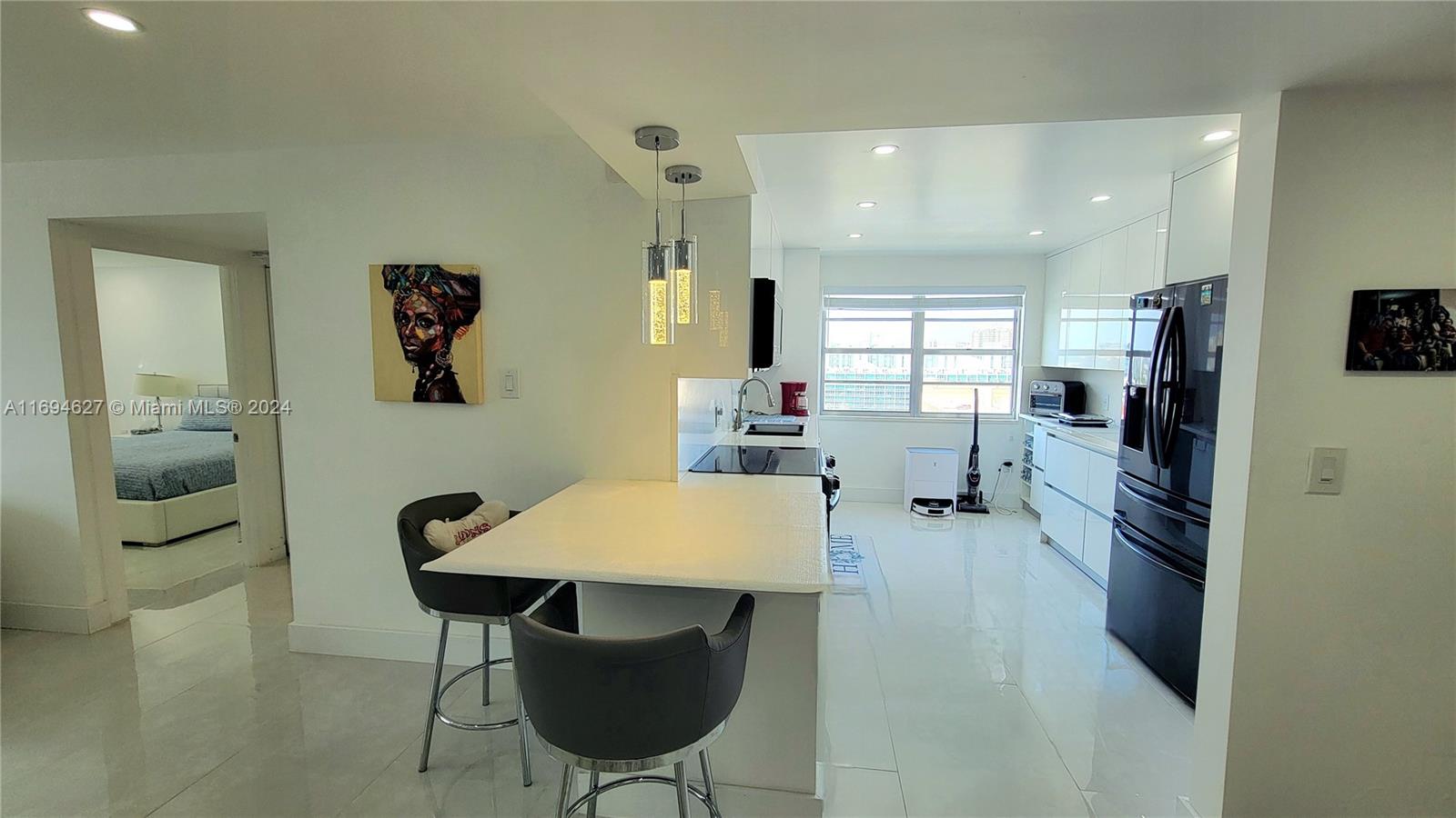ADMIRALS PORT CONDO WEST - Residential