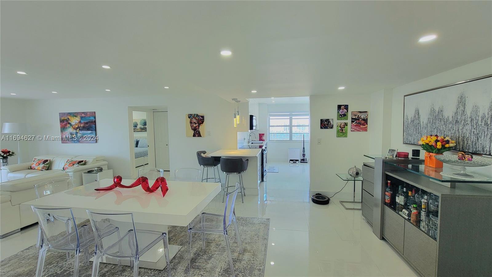 ADMIRALS PORT CONDO WEST - Residential