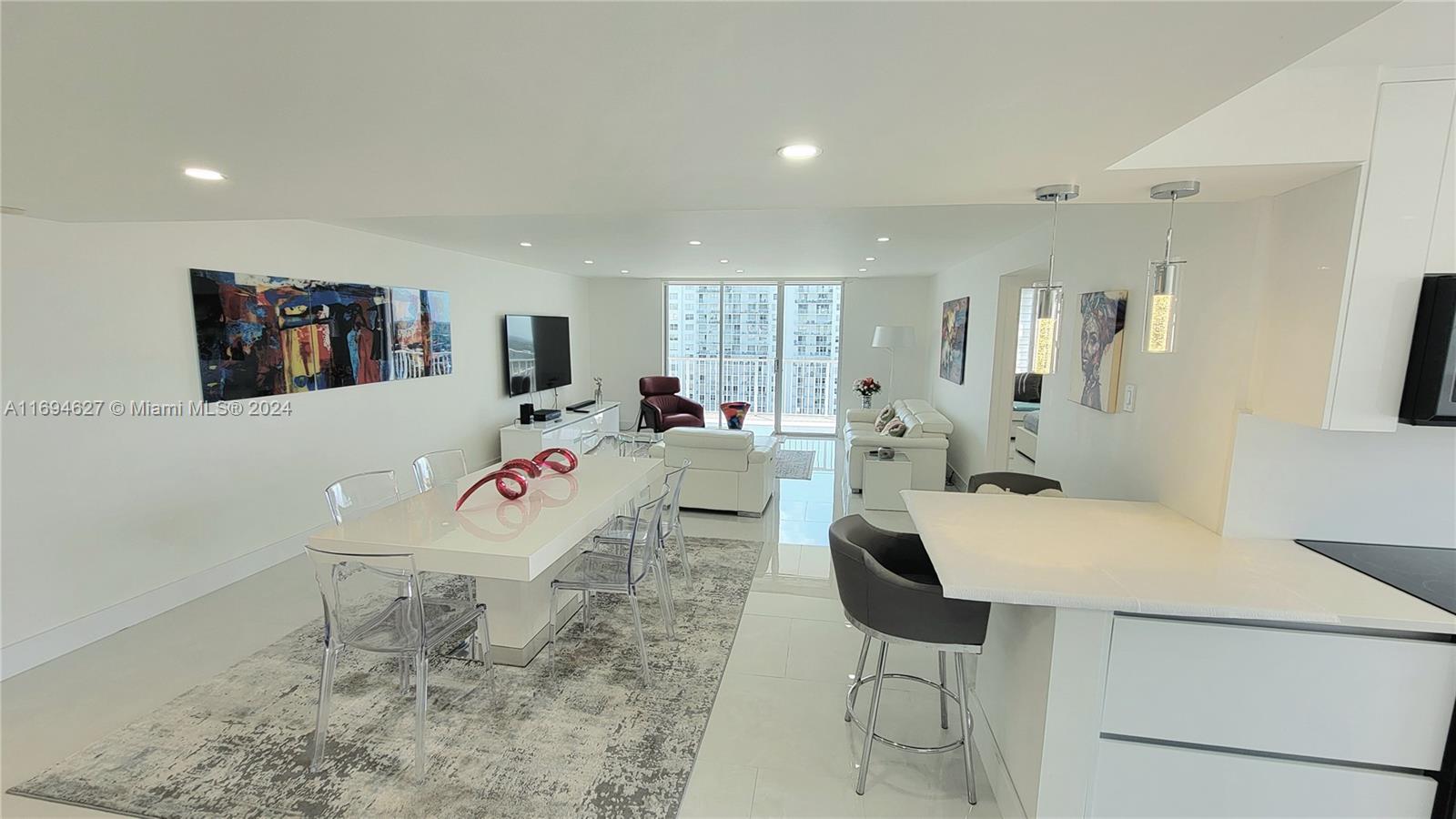 ADMIRALS PORT CONDO WEST - Residential