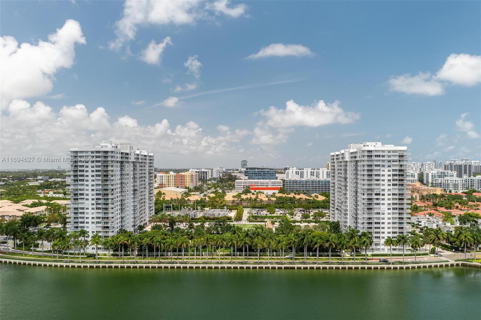 ADMIRALS PORT CONDO WEST - Residential
