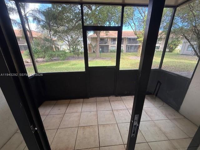 HAMPTON COURT CONDO - Residential Lease