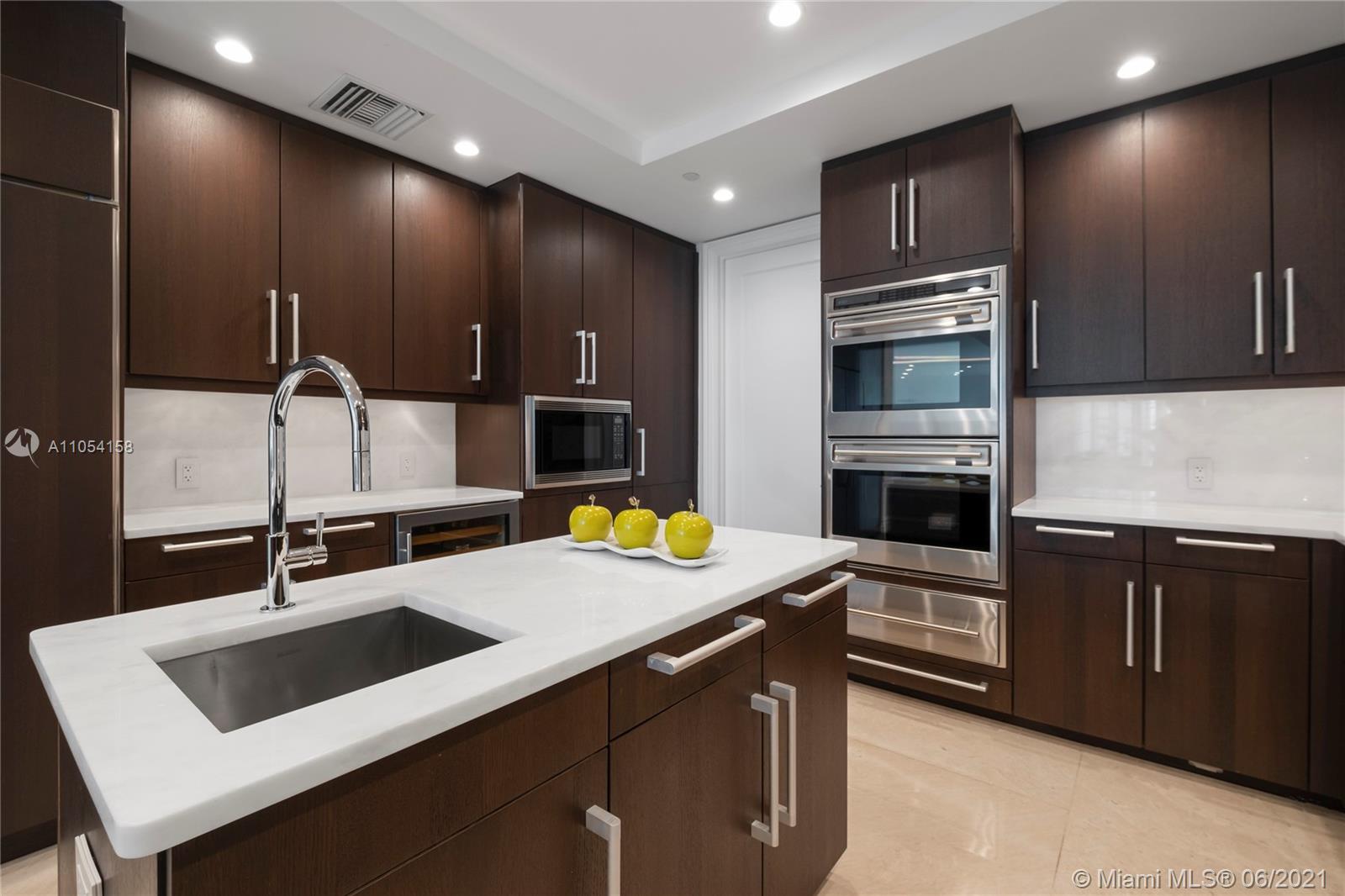 ONE BAL HARBOR RITZ - Residential