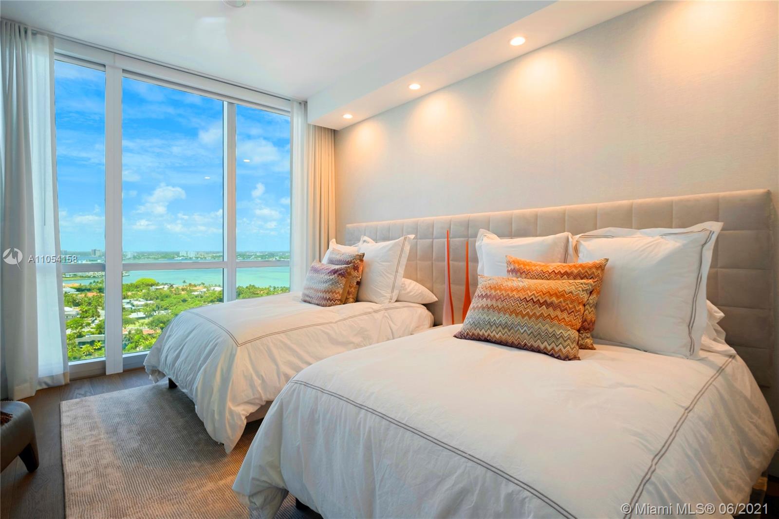 ONE BAL HARBOR RITZ - Residential