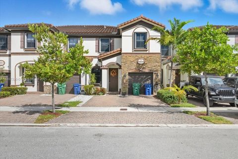 8929 NW 183rd St Hialeah FL 33018