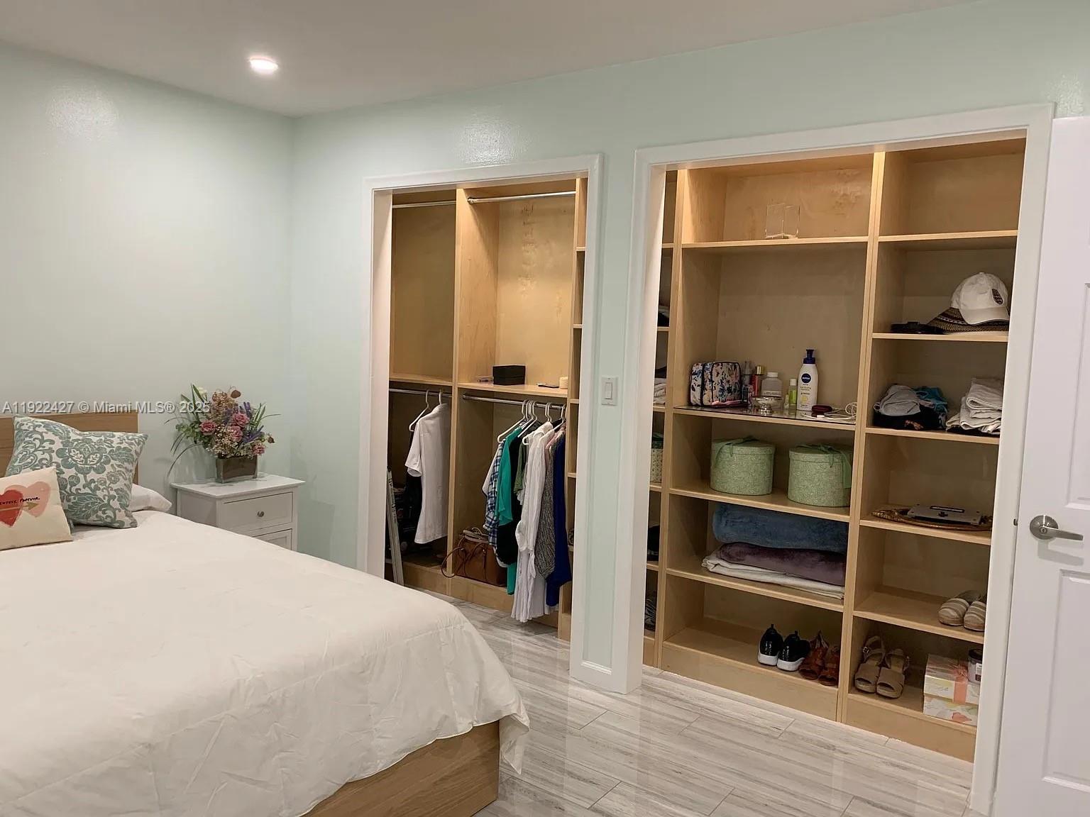 HIBISCUS HOUSE CONDO - Residential Lease