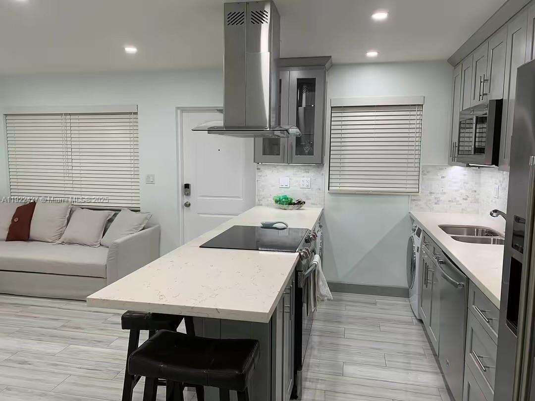 HIBISCUS HOUSE CONDO - Residential Lease