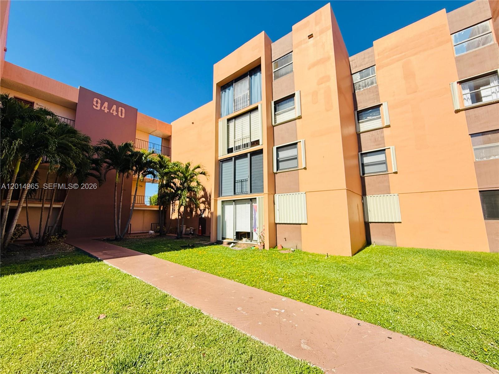 VERSIALLES GARDENS II CON - Residential Lease