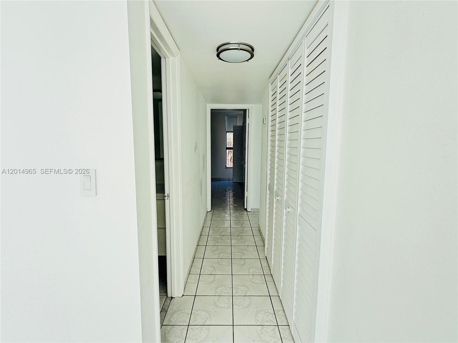 VERSIALLES GARDENS II CON - Residential Lease