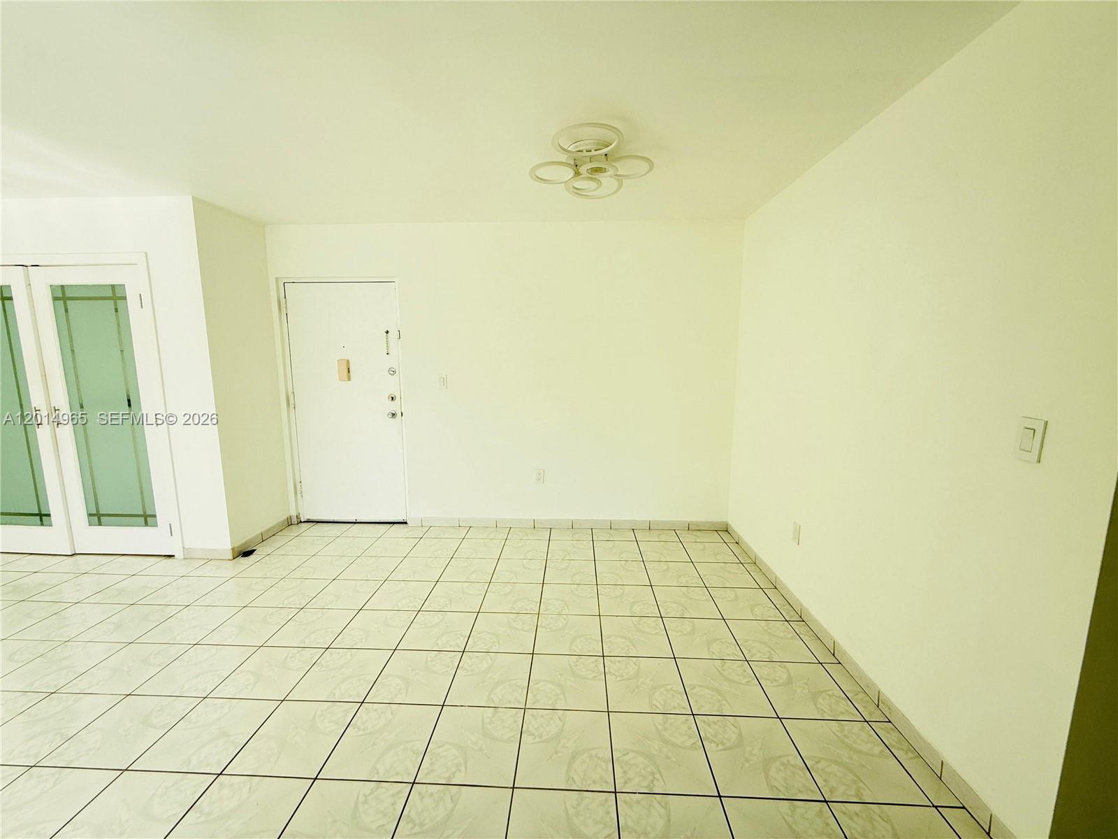 VERSIALLES GARDENS II CON - Residential Lease