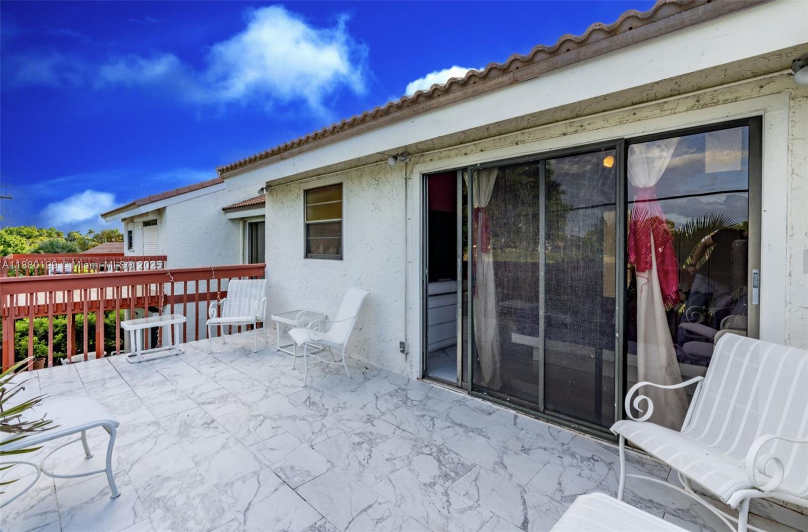 VISTA DEL LAGO CONDO - Residential