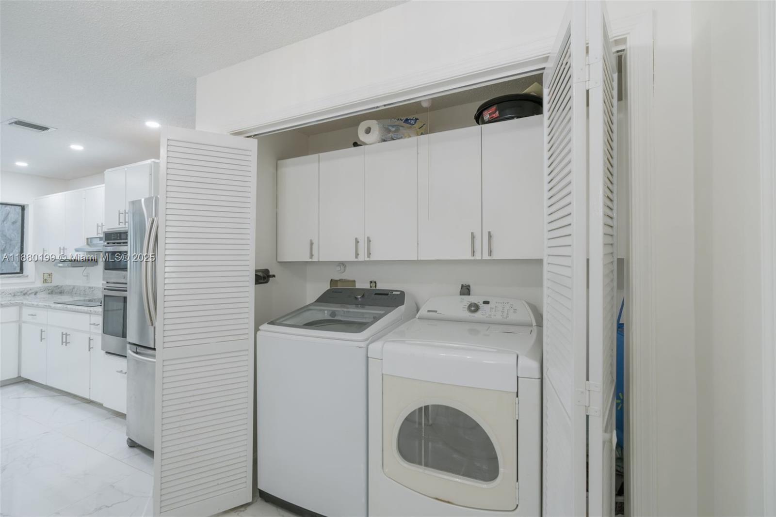 VISTA DEL LAGO CONDO - Residential