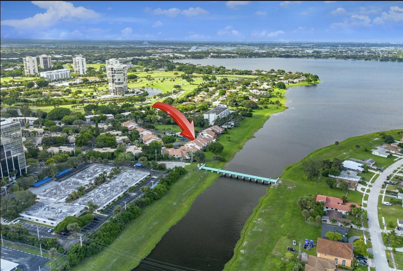 VISTA DEL LAGO CONDO - Residential