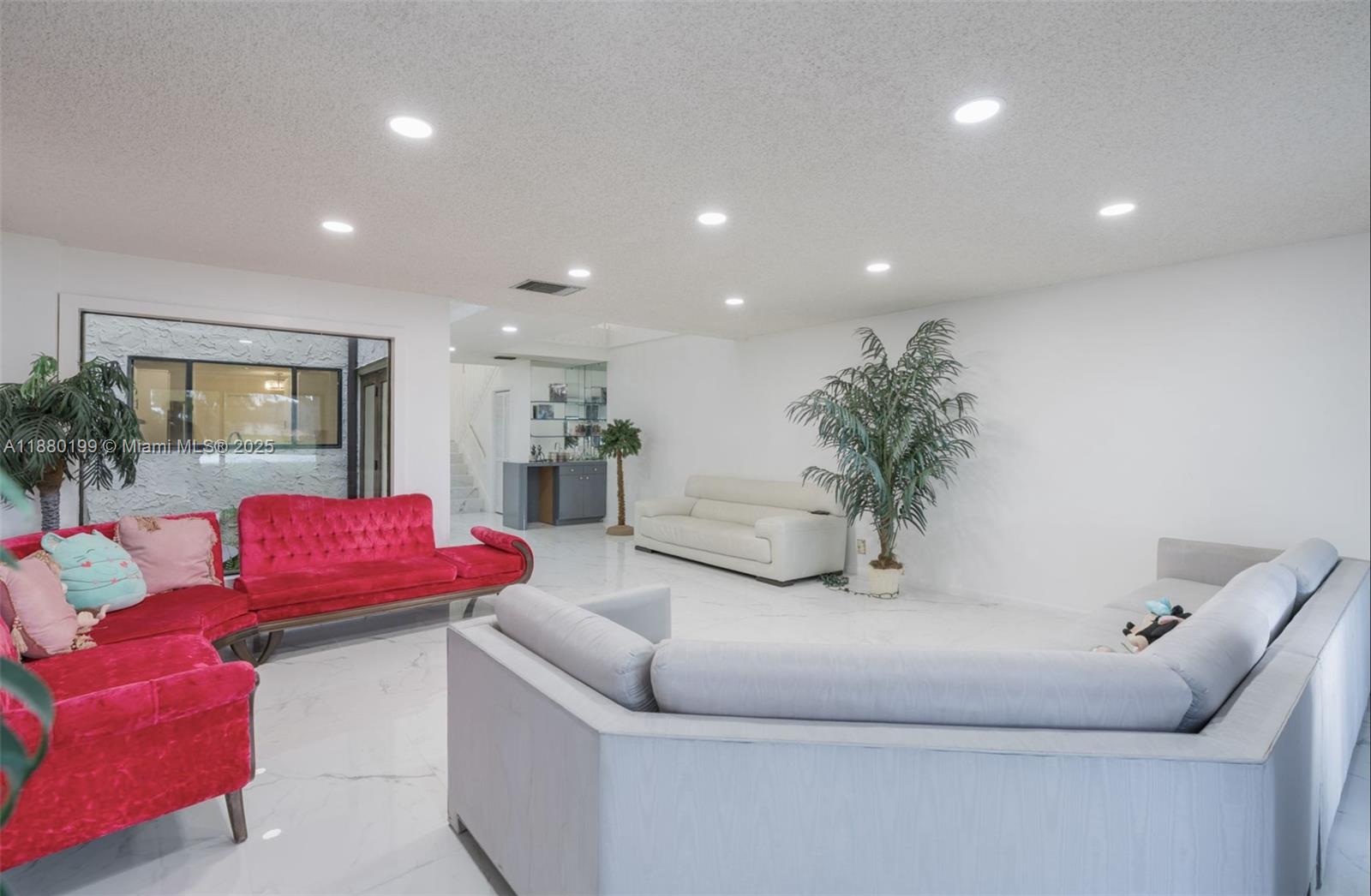 VISTA DEL LAGO CONDO - Residential