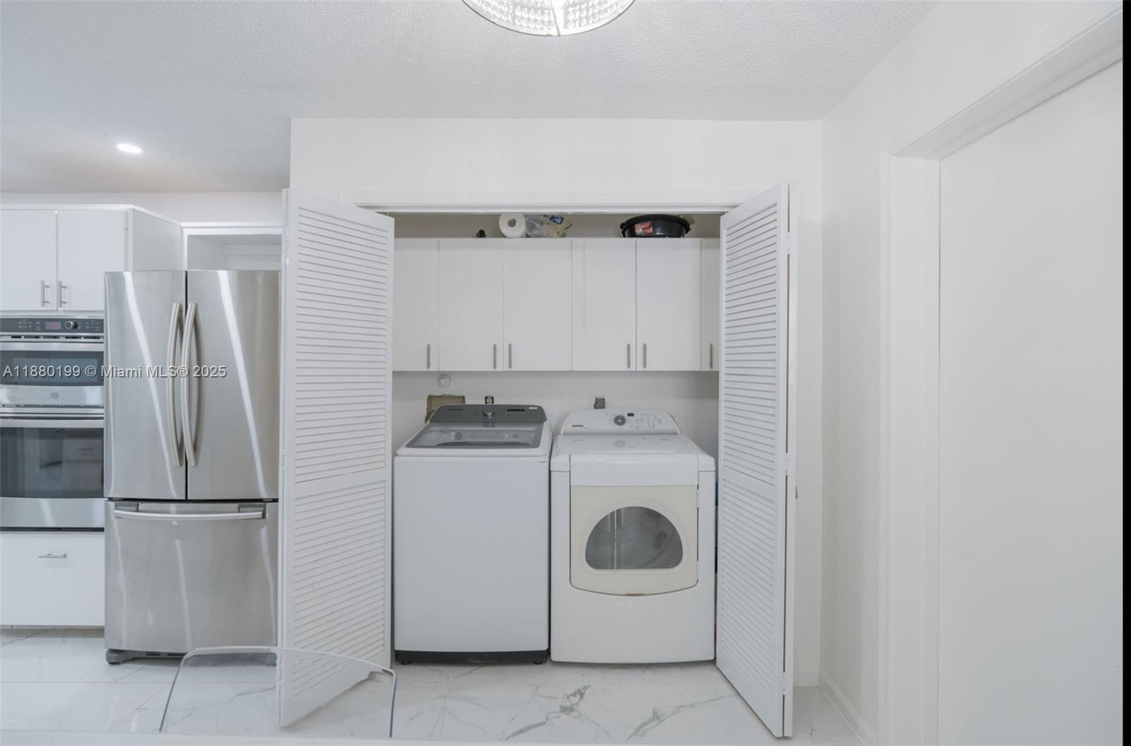 VISTA DEL LAGO CONDO - Residential