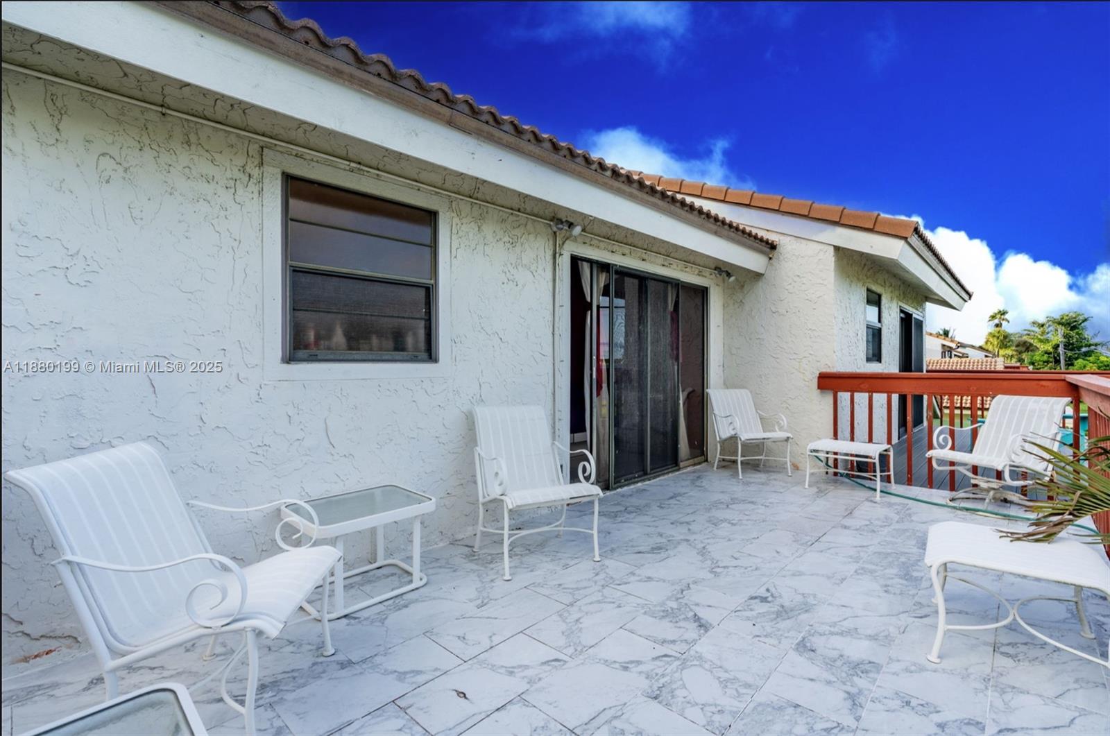 VISTA DEL LAGO CONDO - Residential