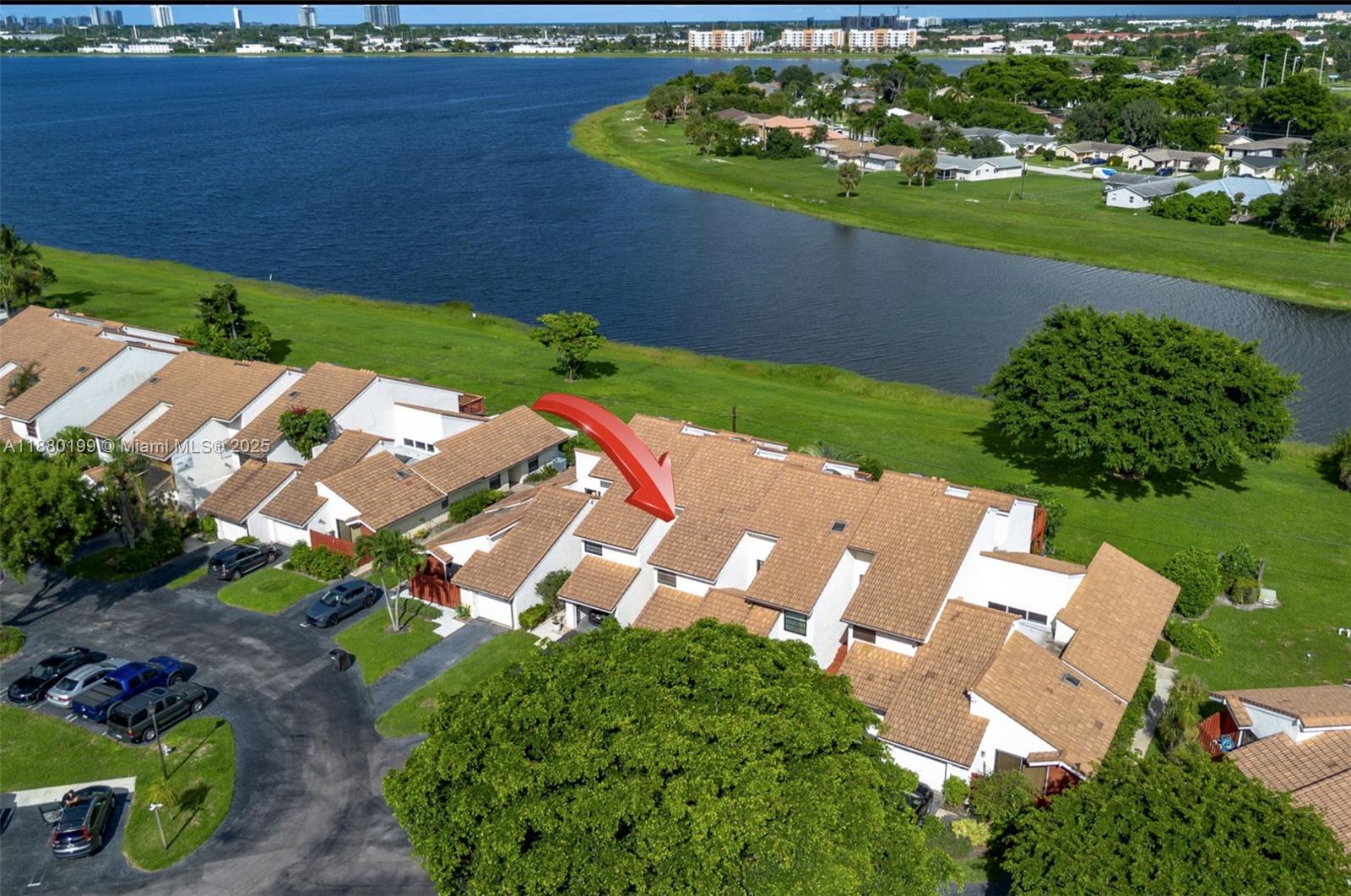 VISTA DEL LAGO CONDO - Residential