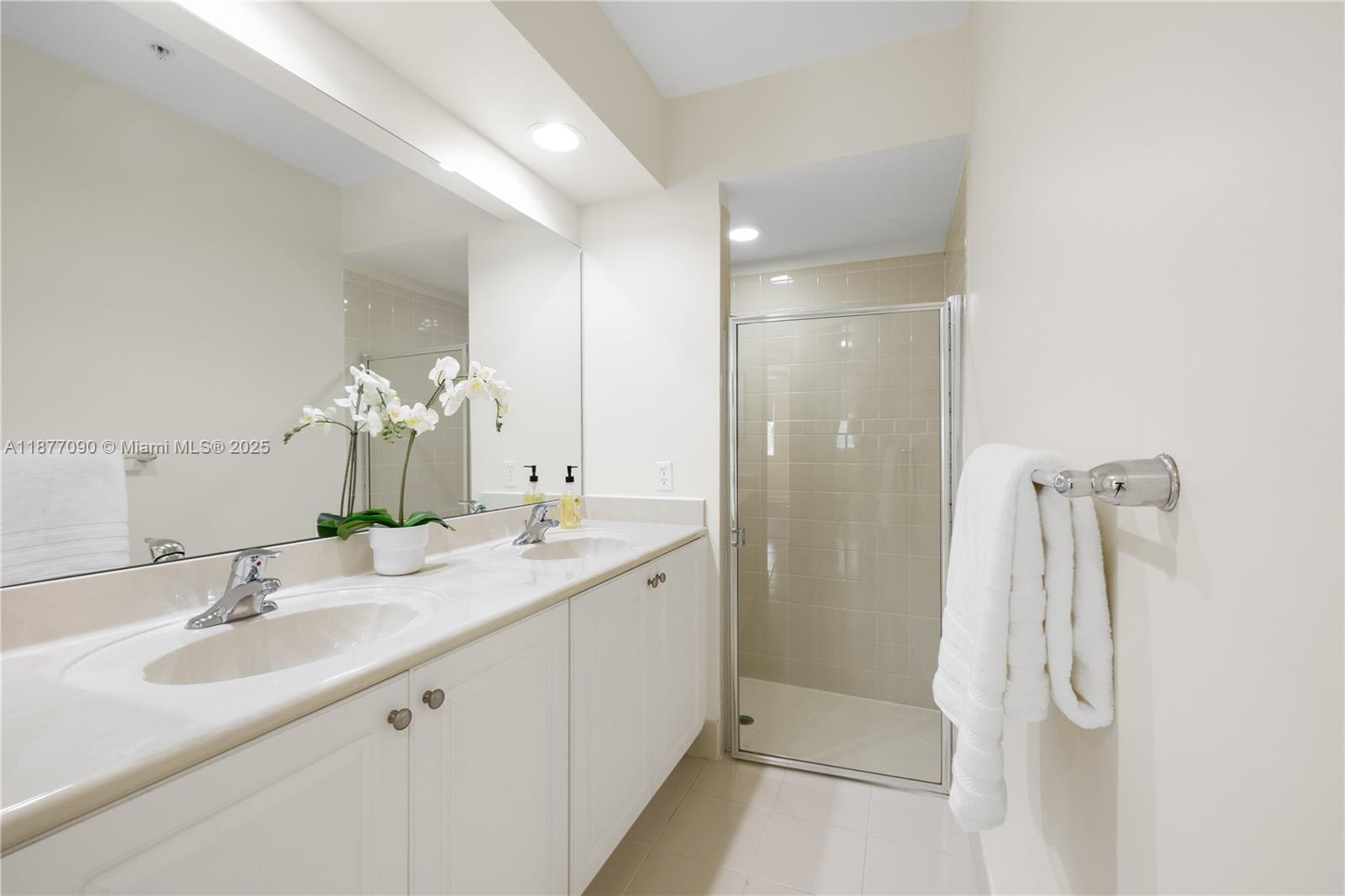 COBBLESTONE CONDO - Residential Lease