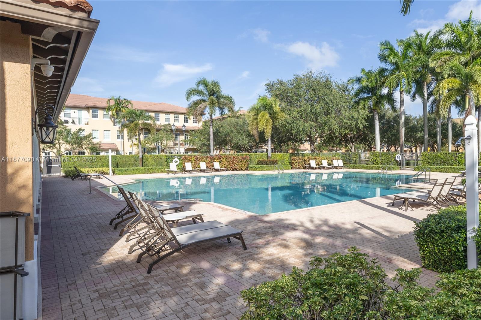 COBBLESTONE CONDO - Residential Lease